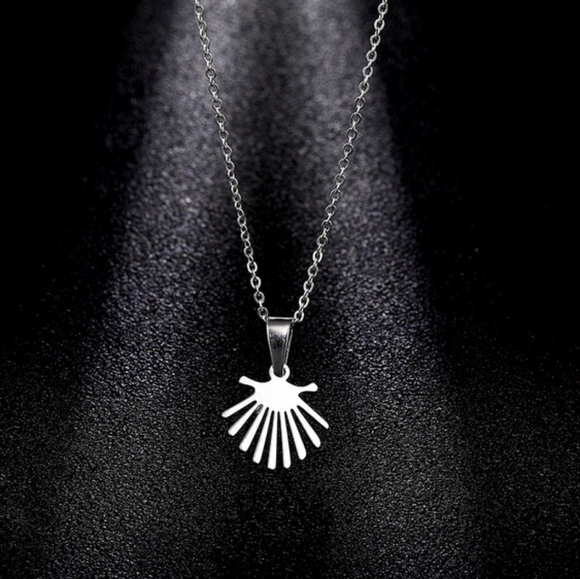 Jewelry - Picture 4 of 4